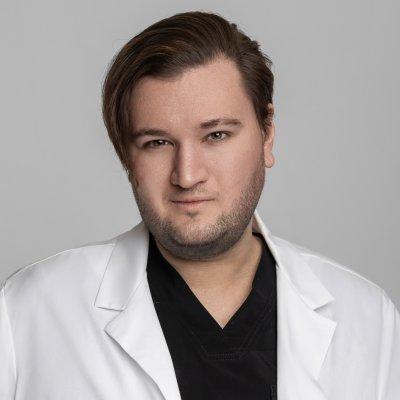 Артём Семенов