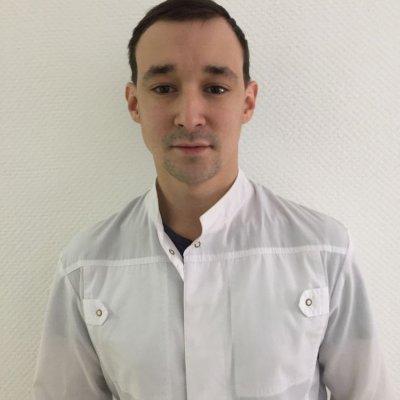 Артур Ахкамов
